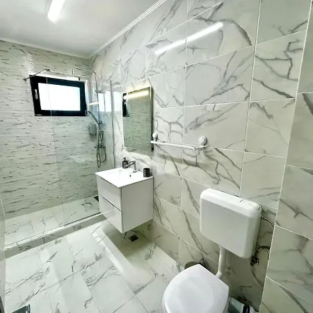 Apartament Eduard * Năvodari